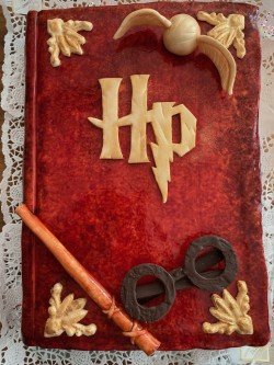 Harry Potter Buch-Torte